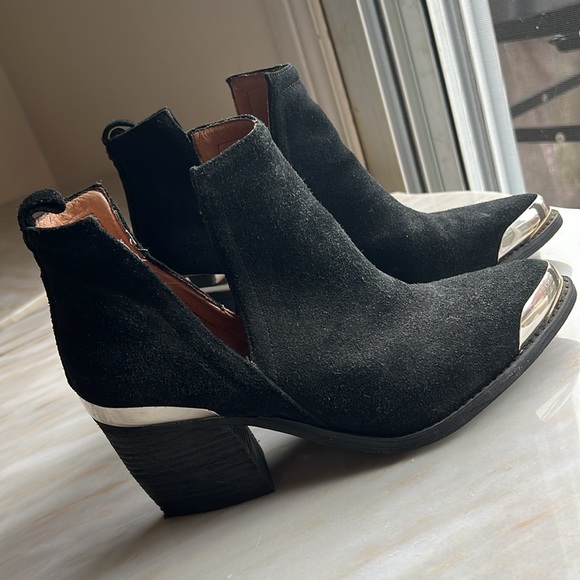 Optimum Black suede heels - Picture 3 of 6